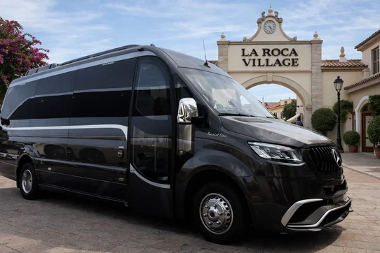 Chauffeur transfer from Barcelona to La Roca Village