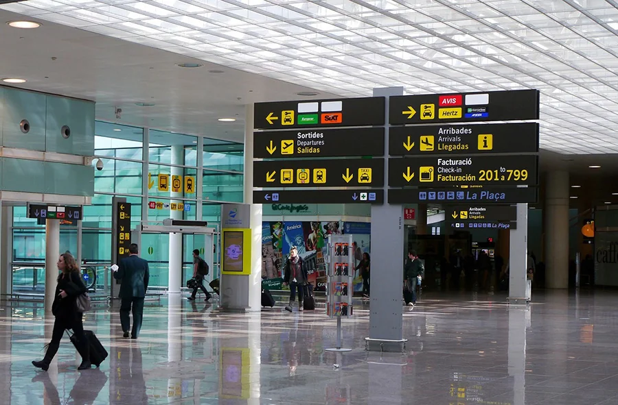 Private airport and railway station transfer with professional driver